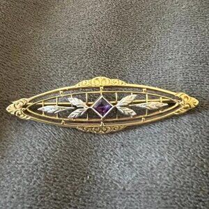 Vintage 14K Edwardian Amethyst Stone Bar Brooch Pin Platinum Top Filigree 1-5/8